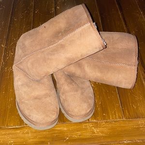 UGG Classic Tall Chestnut Gently Used